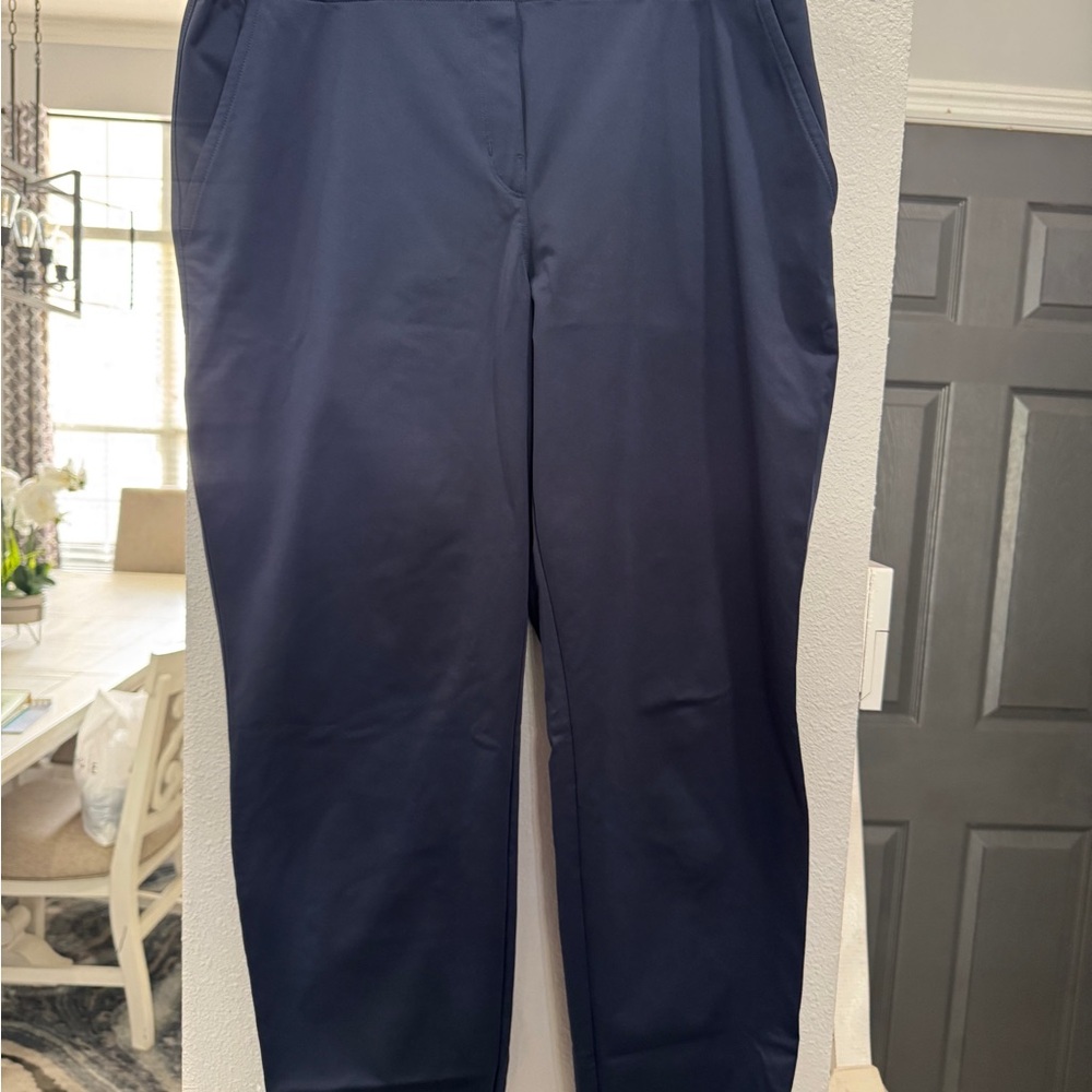 Woman’s Vineyard Vines Navy Pants